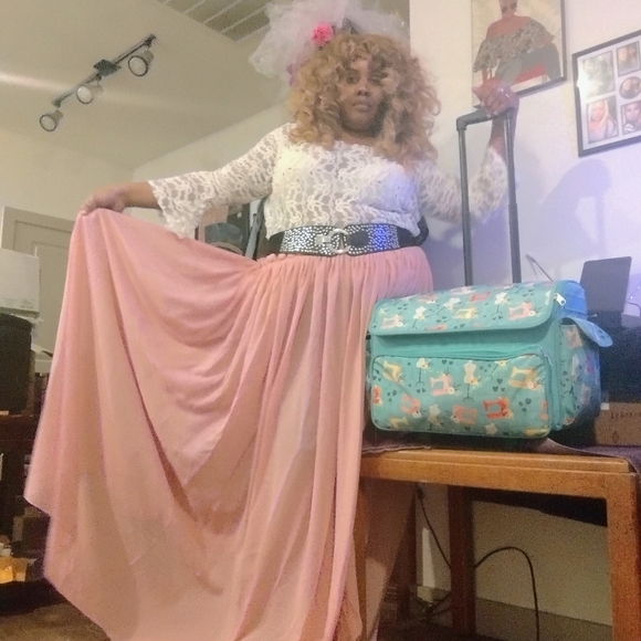 Cream Pink gown - Picture 11 of 11